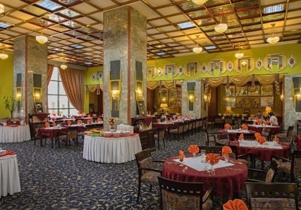 رستوران هتل پارس کرمان